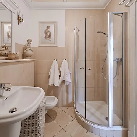 Apartment Aleksander Premium Ul Boh Monte Cassino Z Garazem