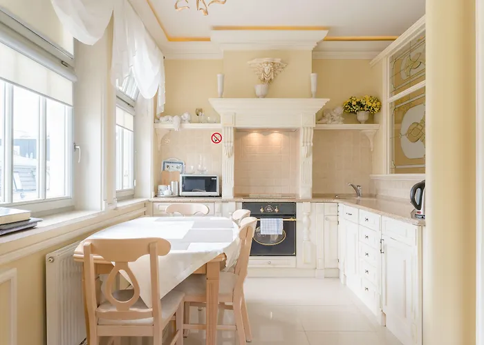 Aleksander Premium Ul Boh Monte Cassino Z Garazem *