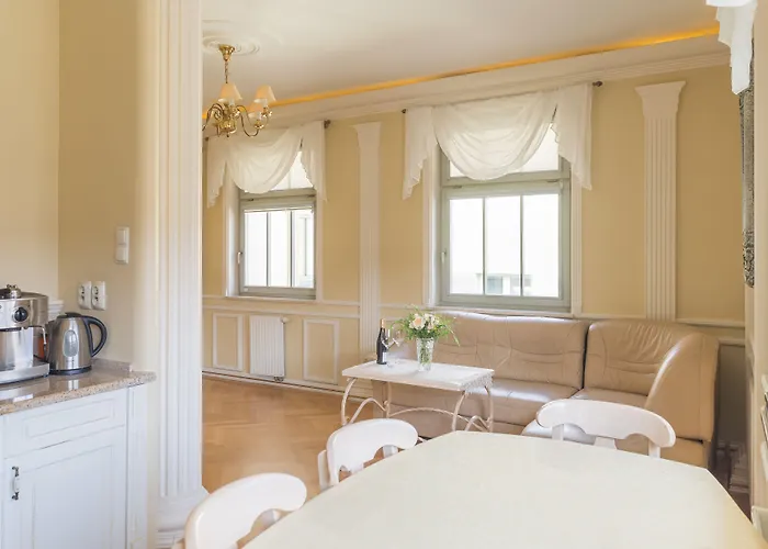 Aleksander Premium Ul Boh Monte Cassino Z Garazem